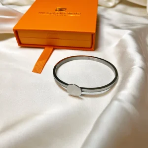 Armband Button Base Silver Cuff